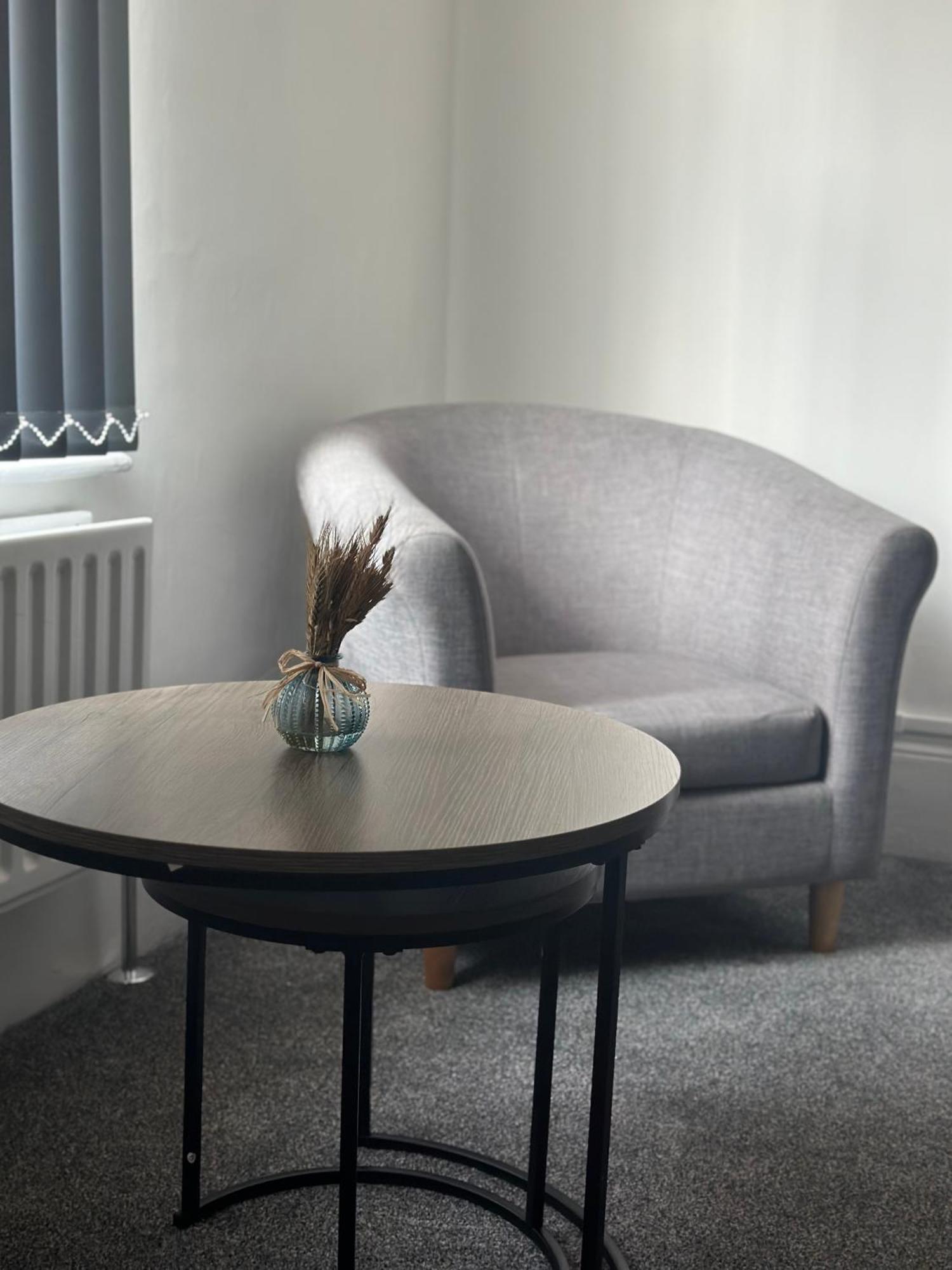 New Apartment 3 Brentford Bagian luar foto
